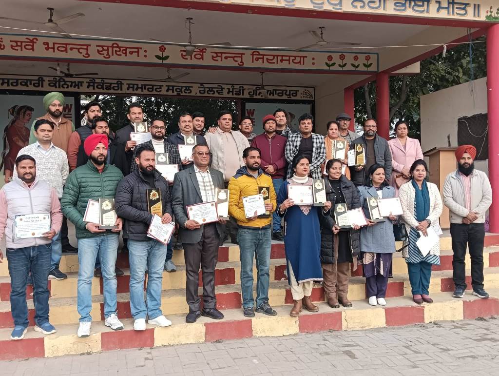 Teachers presented impressive models on the second day of the Teachers Fair